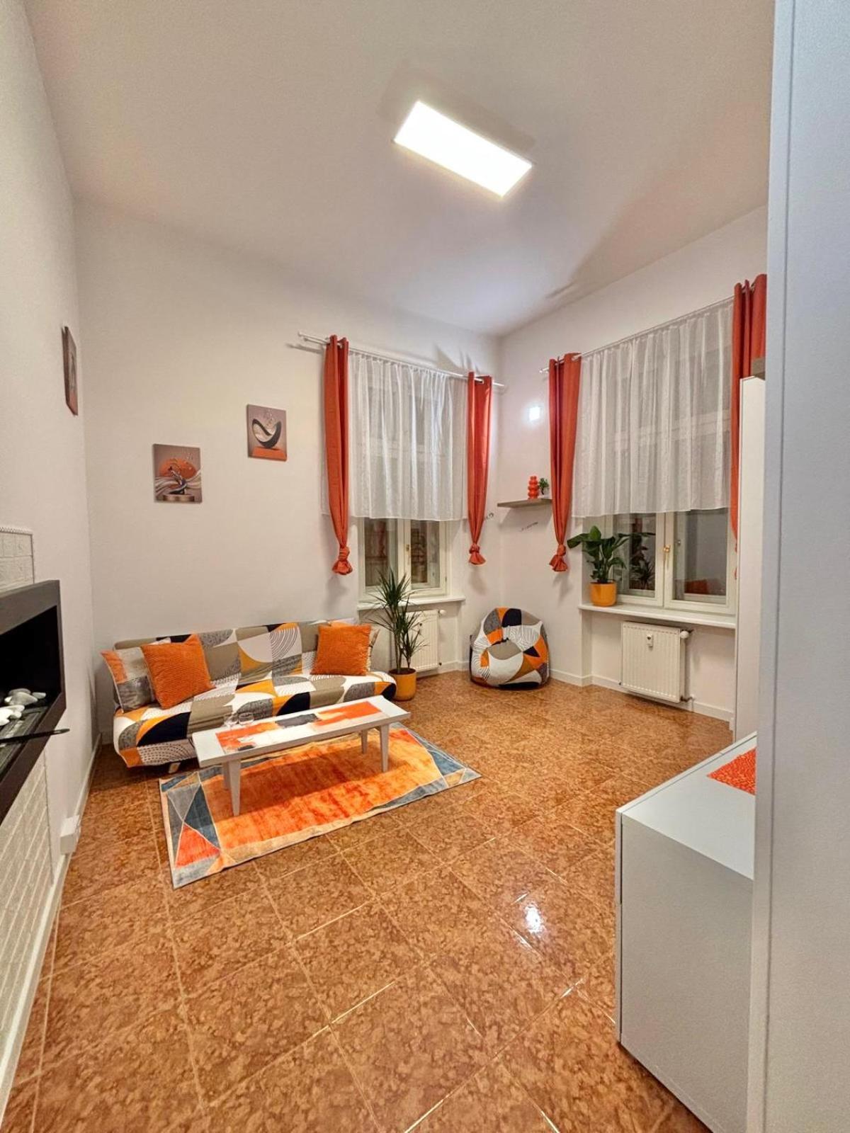 Apartment Museum *
